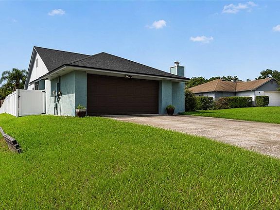 3rd image of 2738 FOXWOOD COURT