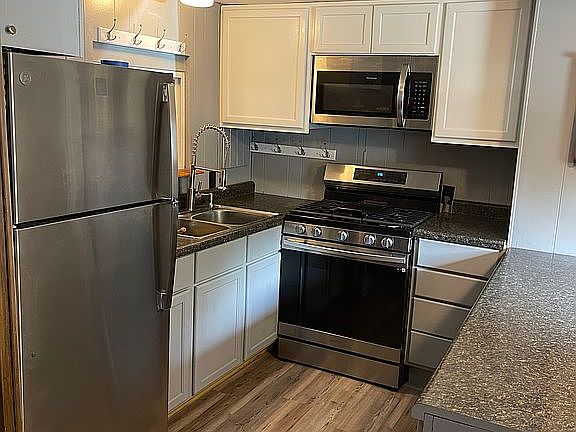 2nd image of 1427 E Conservation Dr