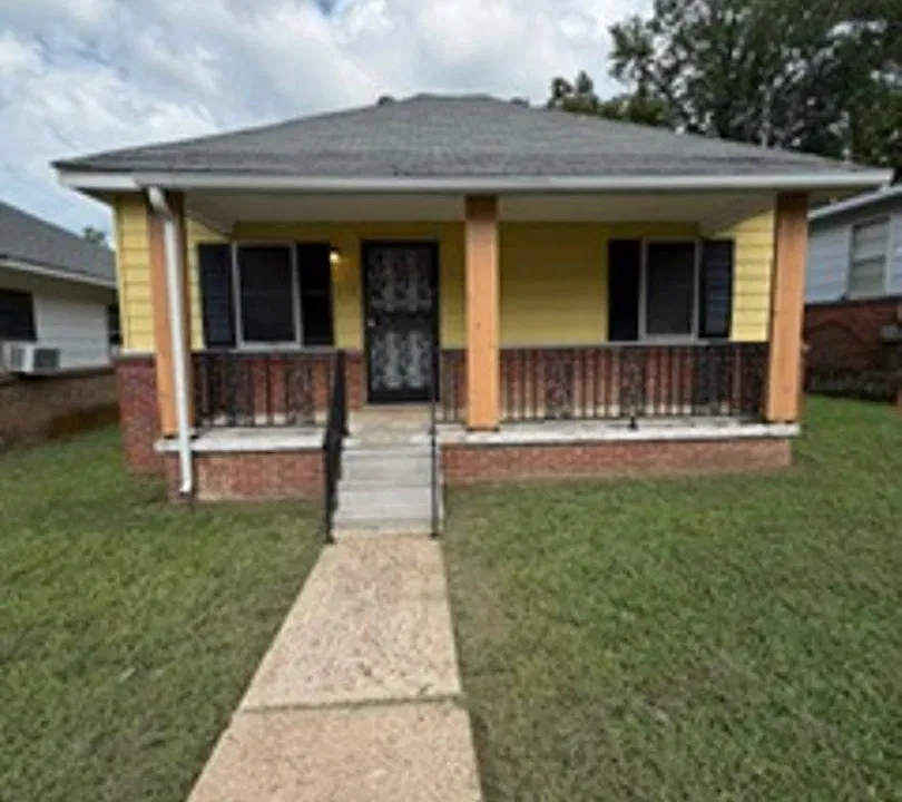 258 Oak St