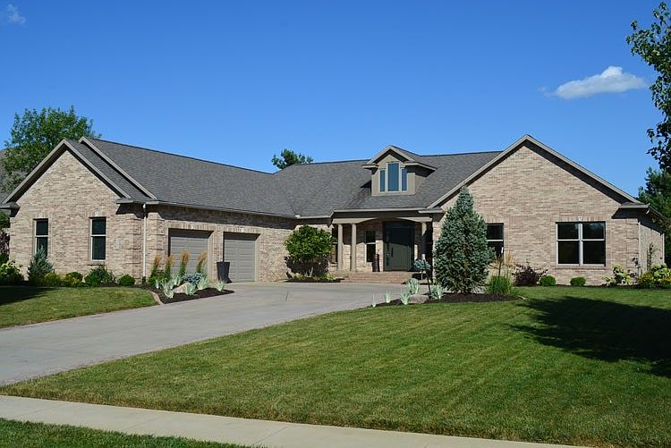 1st image of 5267 Grapevine Dr