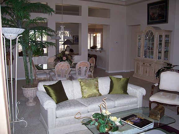 living rm/dining
