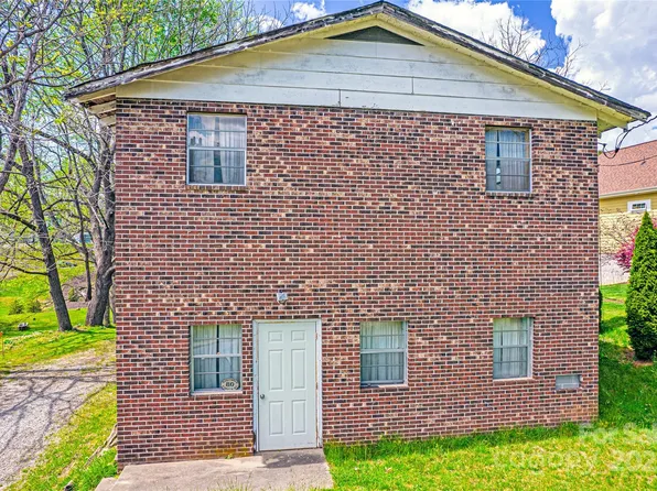 80 Carver St, Brevard, NC 28712