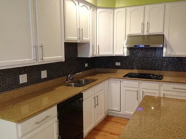 10S447 Carrington Cir — Photo 13