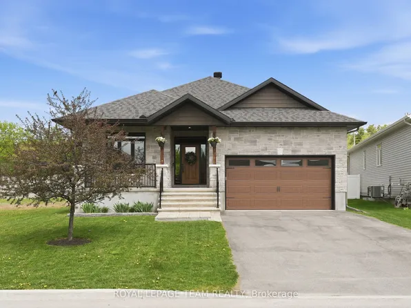 757 Meadowridge Cir, Ottawa, ON K0A 1L0