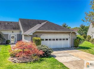 637 Madison Dr, Monroe Township, NJ 08831