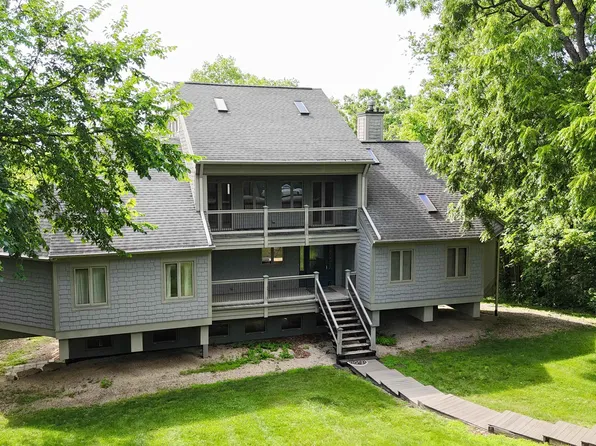 18 Lookout Trce, Galena, IL 61036