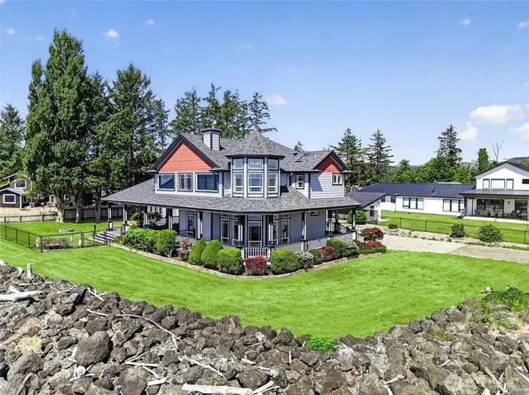 30 Cherry Street, Chinook, WA 98614