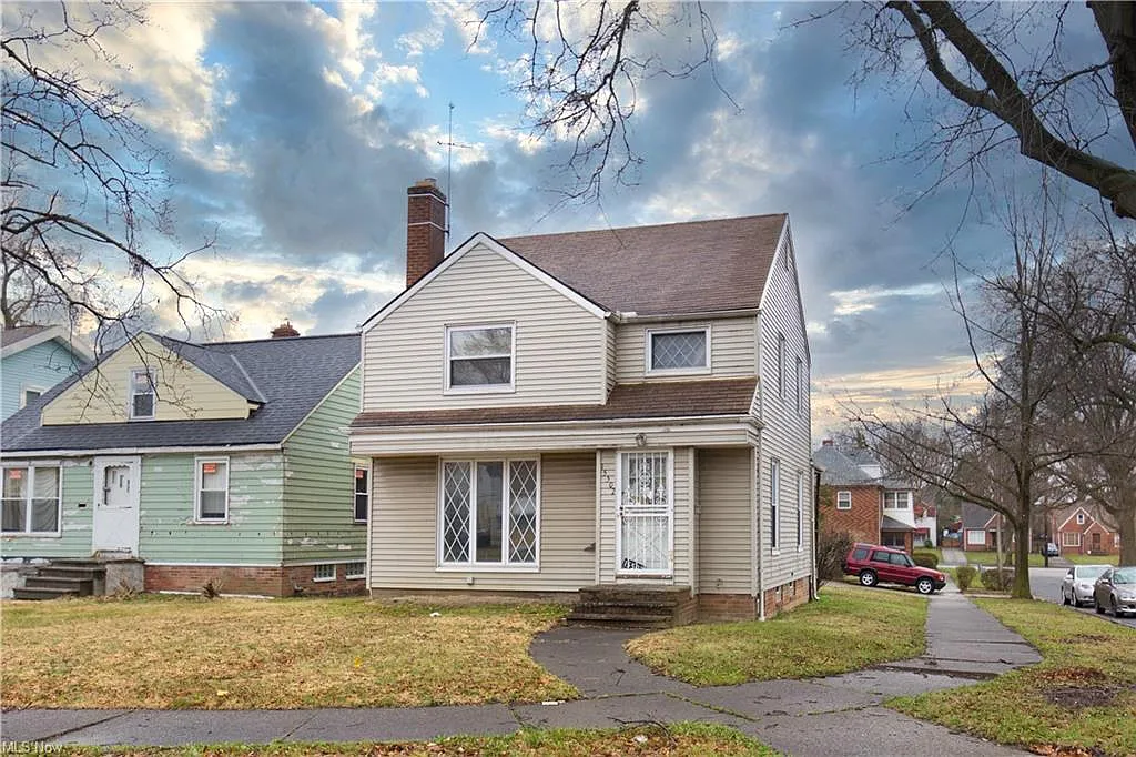 15502 Westview Ave photo 1