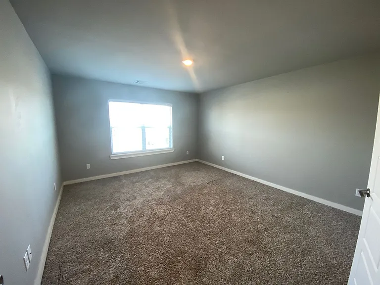 17612 Hampton Park Dr #B — Photo 28