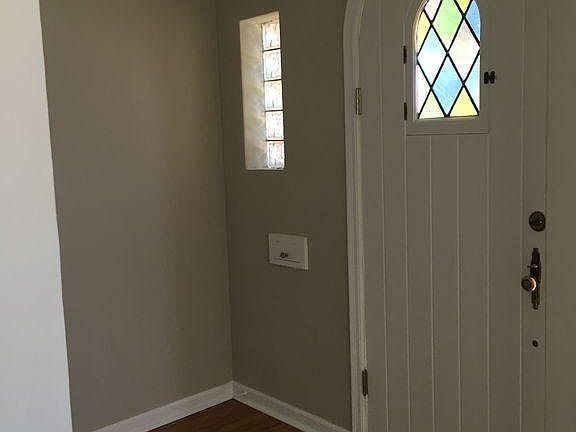 3rd image of 6911 Nashville Ave