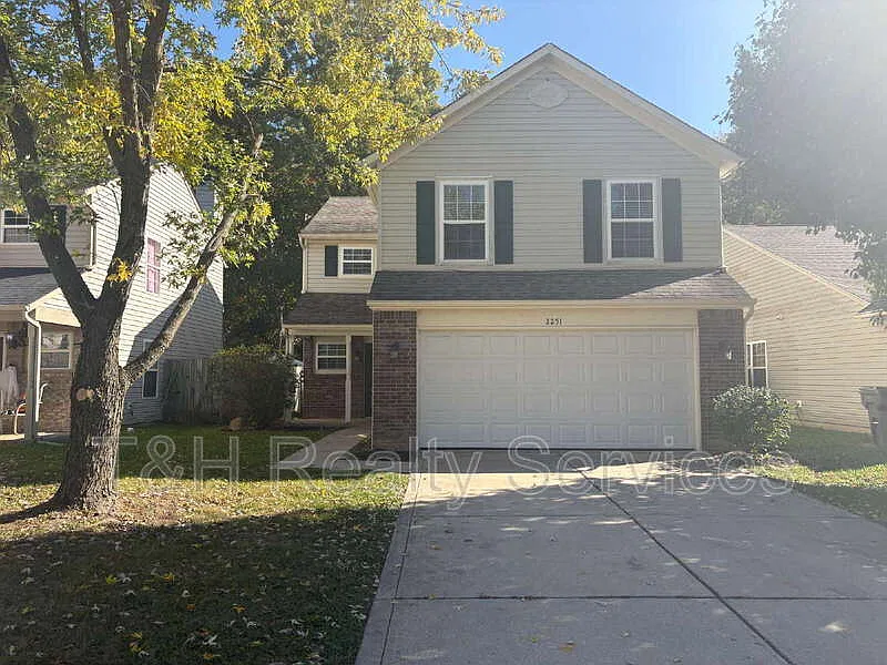 4 bed, 2.0 bath, 2163 sqft, $1,890 — Photo 1