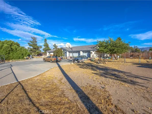 17821 Mauna Loa St, Hesperia, CA 92345