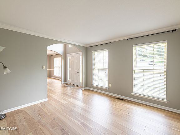 5th image of 737 Baldwin Station Ln