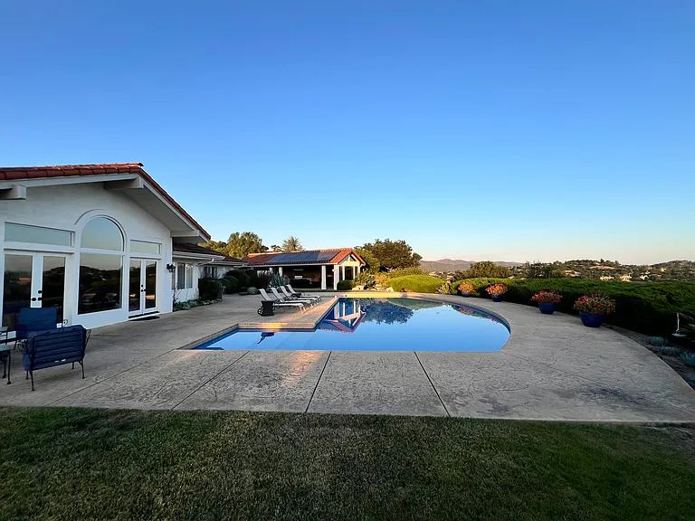 2231 Hill Haven Rd — Photo 3