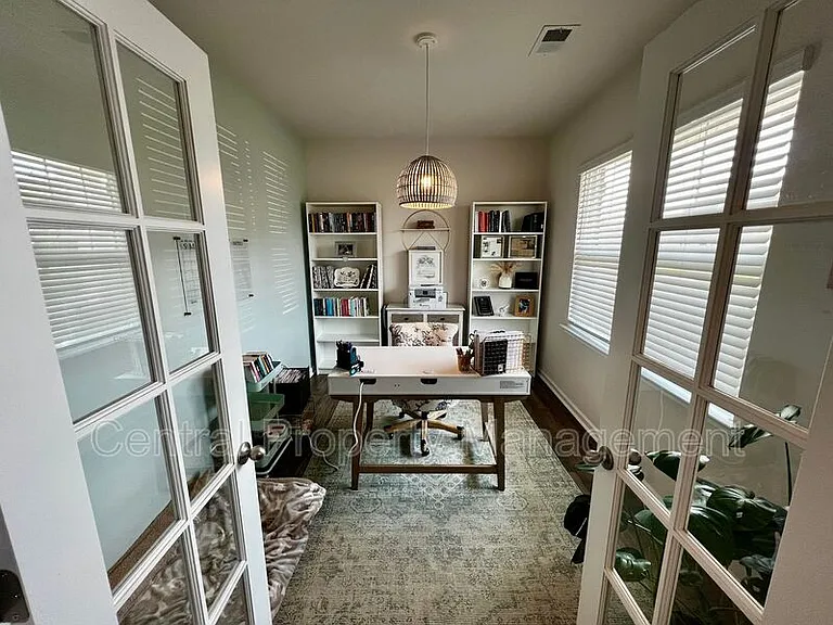 27 Oak Edge Ln — Photo 3