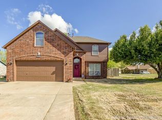 21429 E 38th St S, Broken Arrow, OK 74014