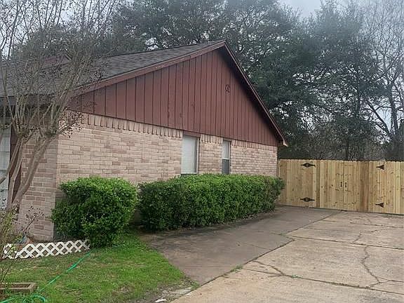 2nd image of 3834 Westheimer Place Dr