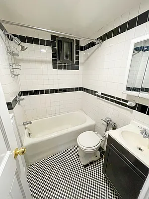 Rented by City Connections Realty | media 23