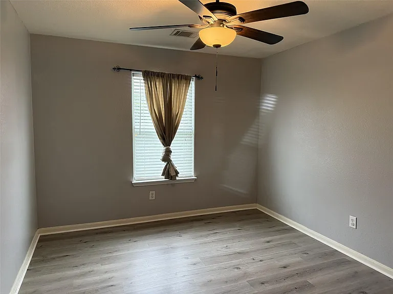4635 Canadian River Ct — Photo 12