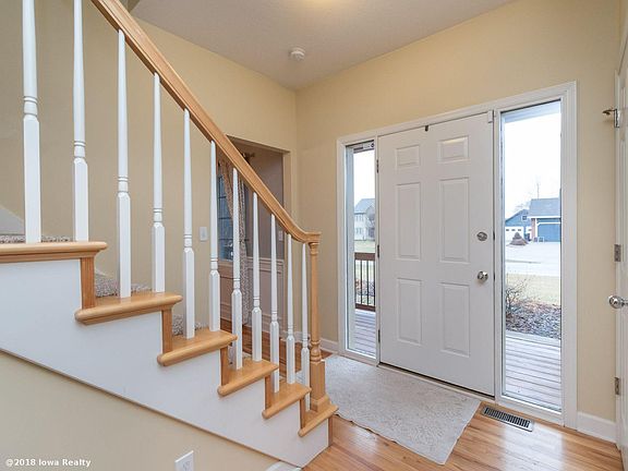 3rd image of 3382 NW 93rd Ave
