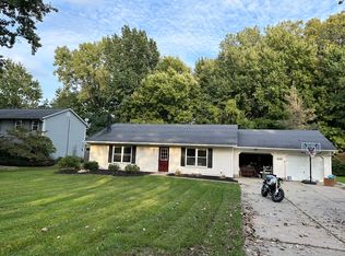 32 Bowhall Rd, Painesville, OH 44077