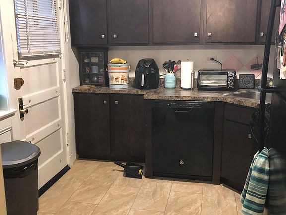 2nd image of 6522 N Glenwood Ave APT 3W