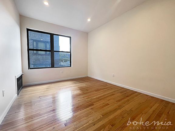 4th image of 602 W 139th St #31A