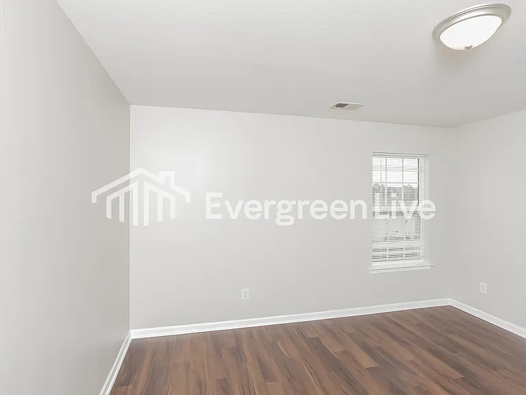 142 Cattle Baron Ln — Photo 12