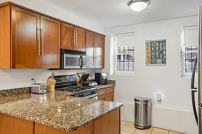 5 Dartmouth Pl #1 — Photo 8