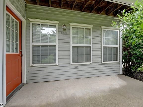 2nd image of 5308 Tudor Dr BLDG 53 #5308