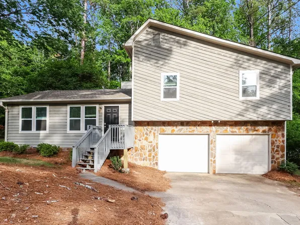 4110 Cranwood Dr, Atlanta, GA 30349