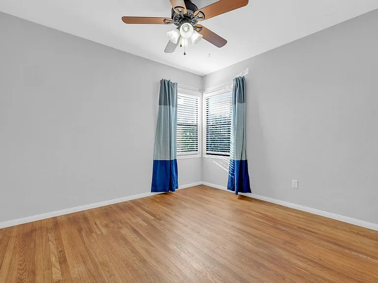 4604 Norwood St — Photo 23