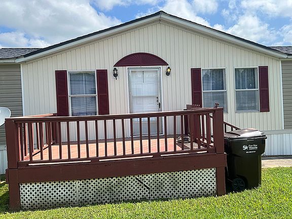 3rd image of 275 Norris Way NE