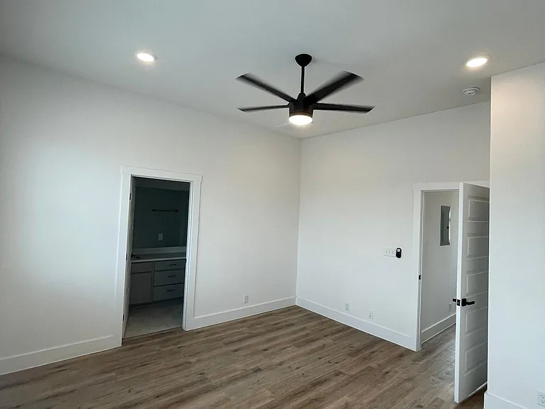 121 Micah Point #A — Photo 9