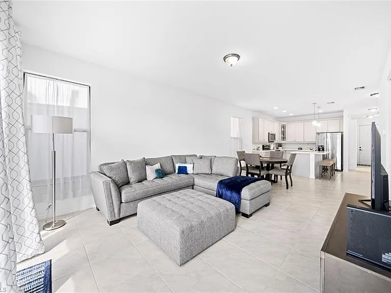 5535 Useppa Dr — Photo 17