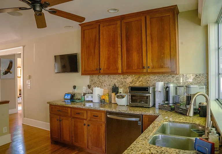 3675 Eagle St — Photo 12