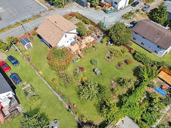 4th image of 245 Sabiston St