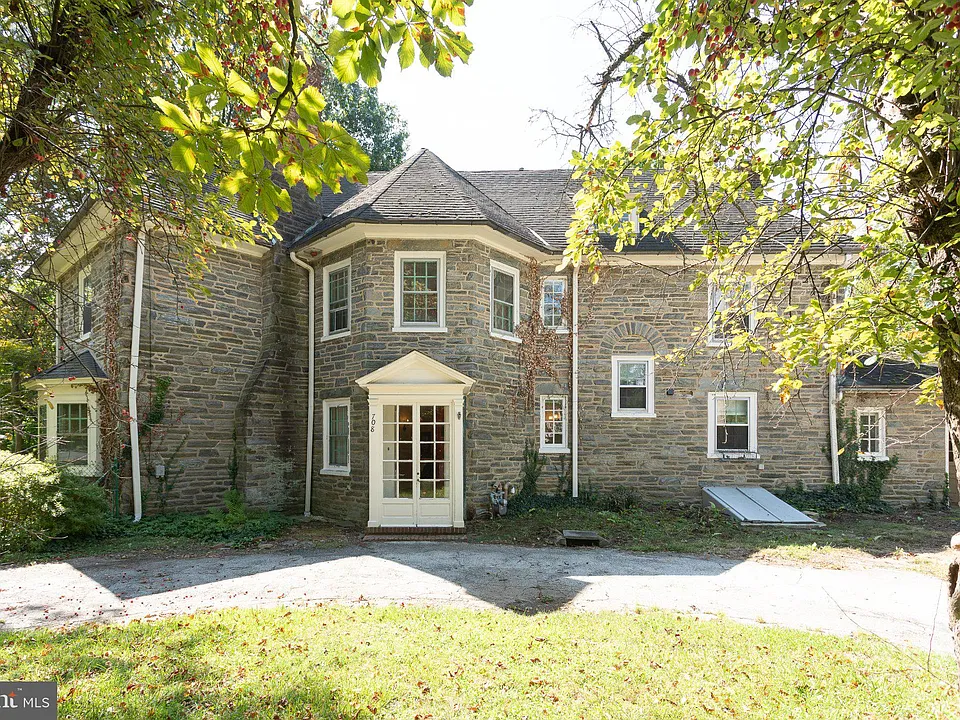 708 Old Lancaster Rd
