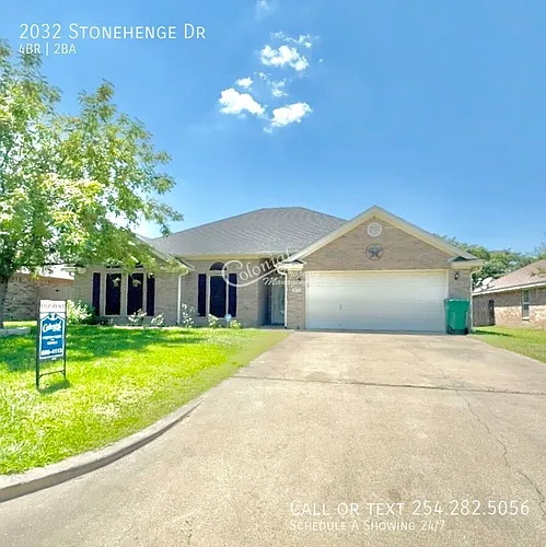 2032 Stonehenge Dr Photo 1