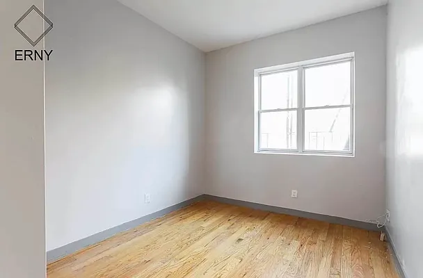 Rented by ERNY LLC | media 20