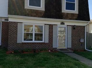 1021 Smoke Tree Ln, Virginia Beach, VA 23452