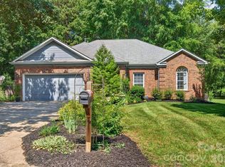 11219 Isthmus Ct, Charlotte, NC 28215