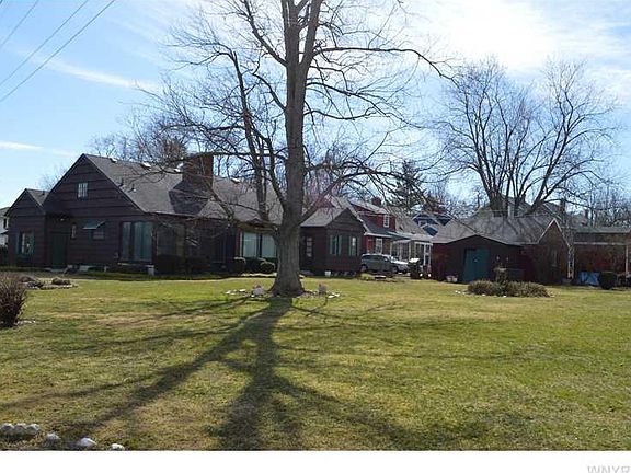 3rd image of 478 Goundry St
