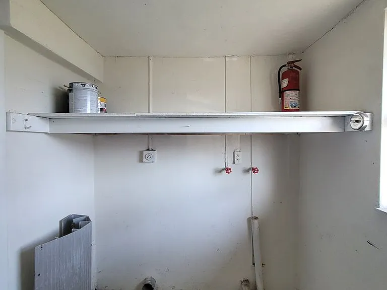 702 SE 47th St #3 — Photo 13