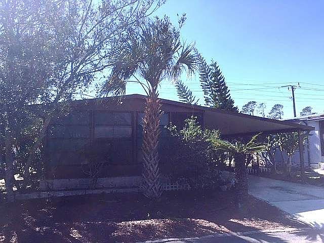 1st image of 221 Windsor Dr