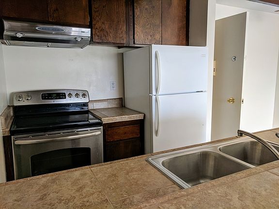 2nd image of 5585 E Pacific Coast Hwy Unit 346