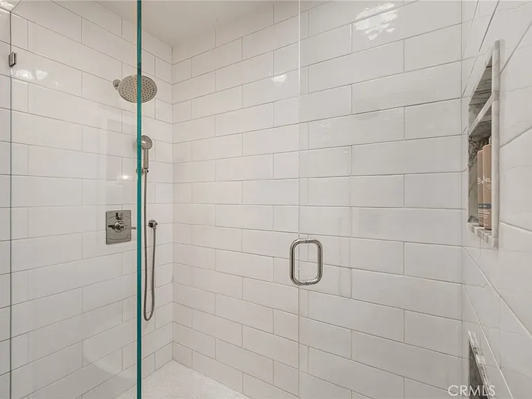 2726 Hilltop Dr — Photo 18