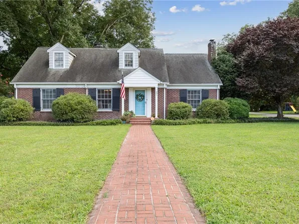 201 Kings Hwy, Suffolk, VA 23432