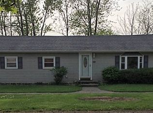 201 S Olmstead St, Oakwood, IL 61858