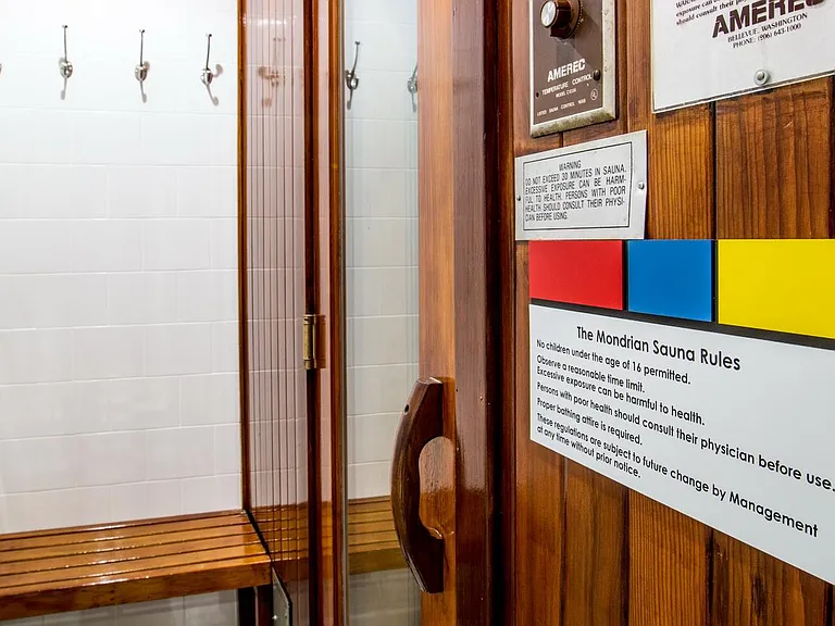 The Mondrian — Photo 9